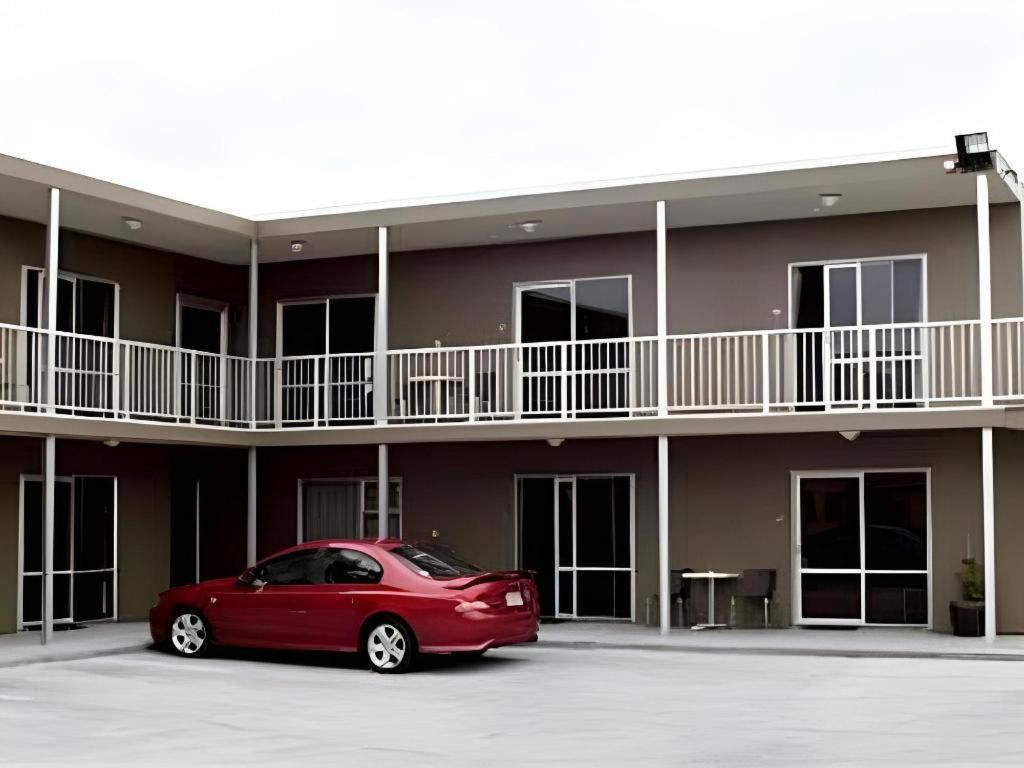 Hawera Central Motor Lodge Экстерьер фото