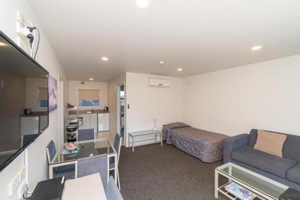 Hawera Central Motor Lodge Экстерьер фото