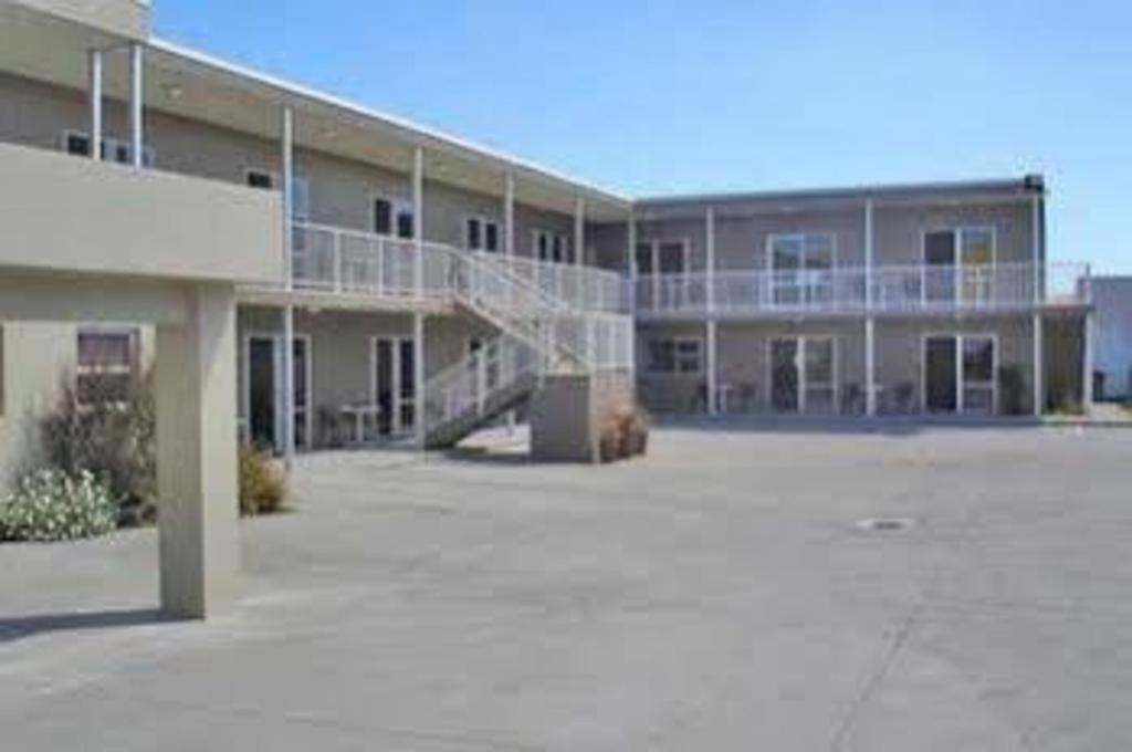 Hawera Central Motor Lodge Экстерьер фото