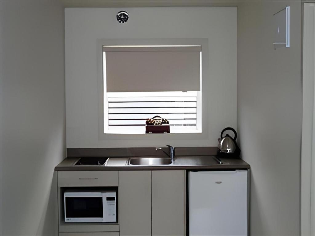 Hawera Central Motor Lodge Экстерьер фото