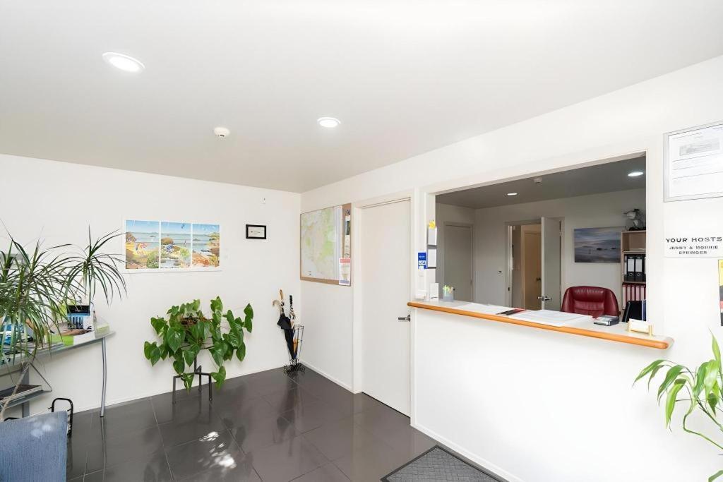 Hawera Central Motor Lodge Экстерьер фото
