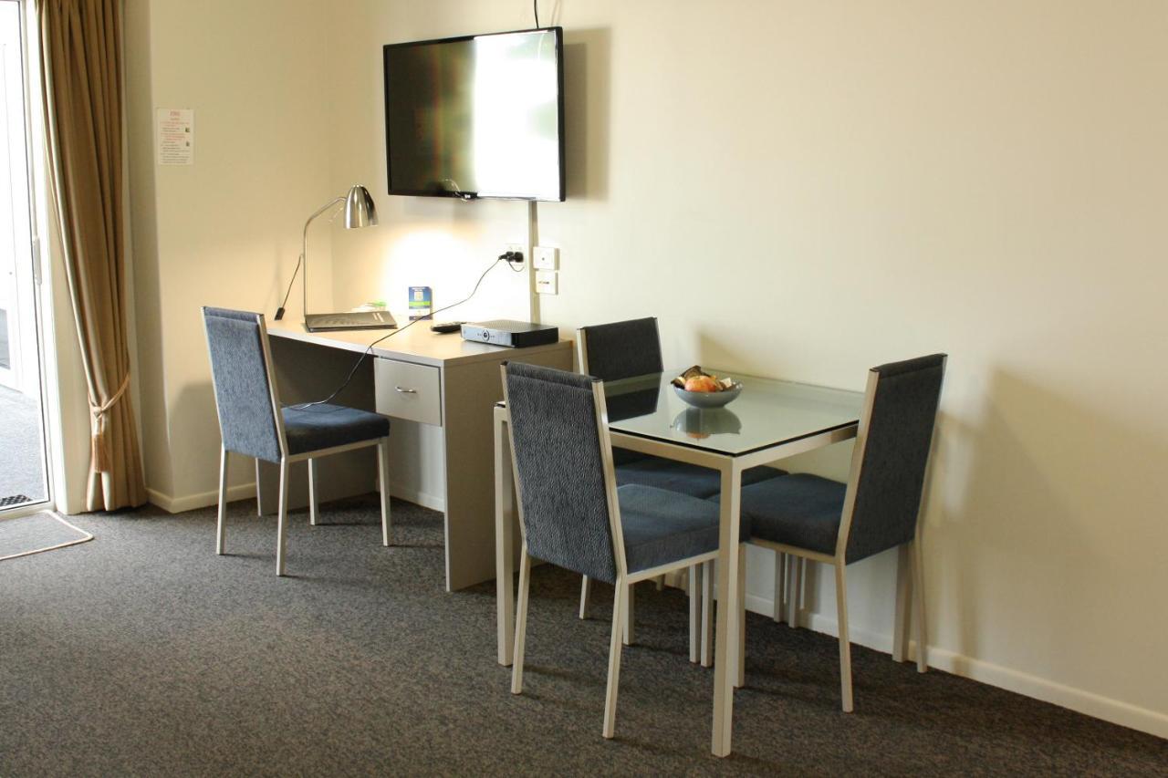 Hawera Central Motor Lodge Экстерьер фото
